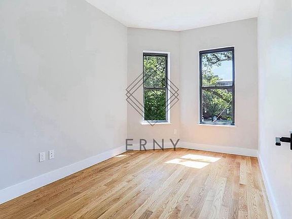 3rd image of 228 New York Ave #2L
