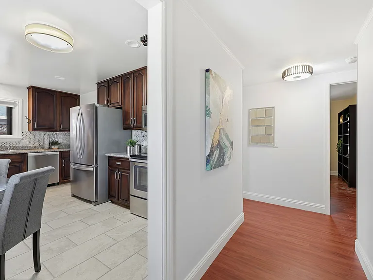 894 Orkney Ave — Photo 14