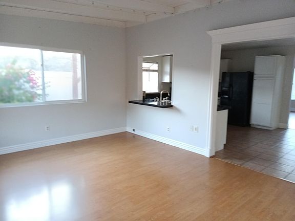 5th image of 11469 Almazon St