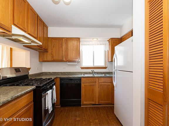 2nd image of 18559 W Sterling Ct