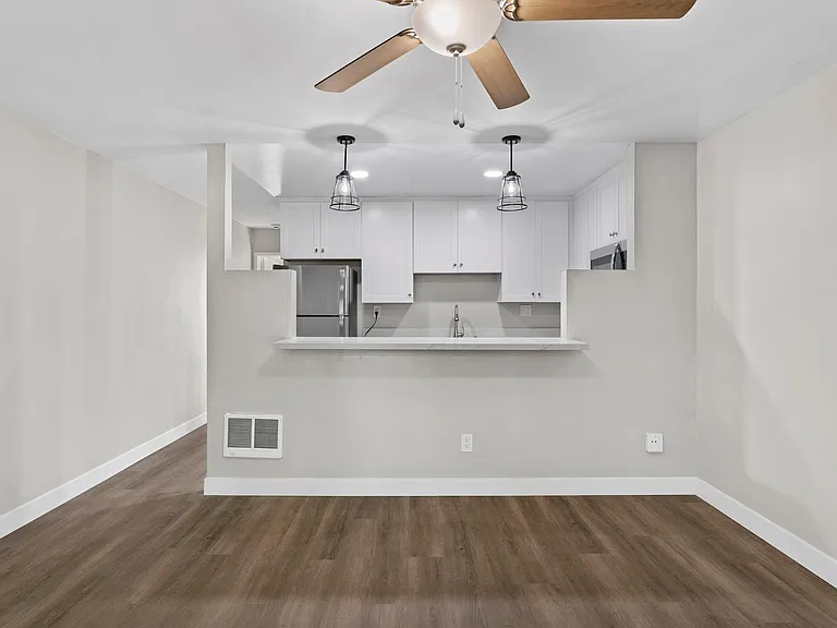 Point Loma Bay Apartments | Coastal Living Near the Beach — Photo 100