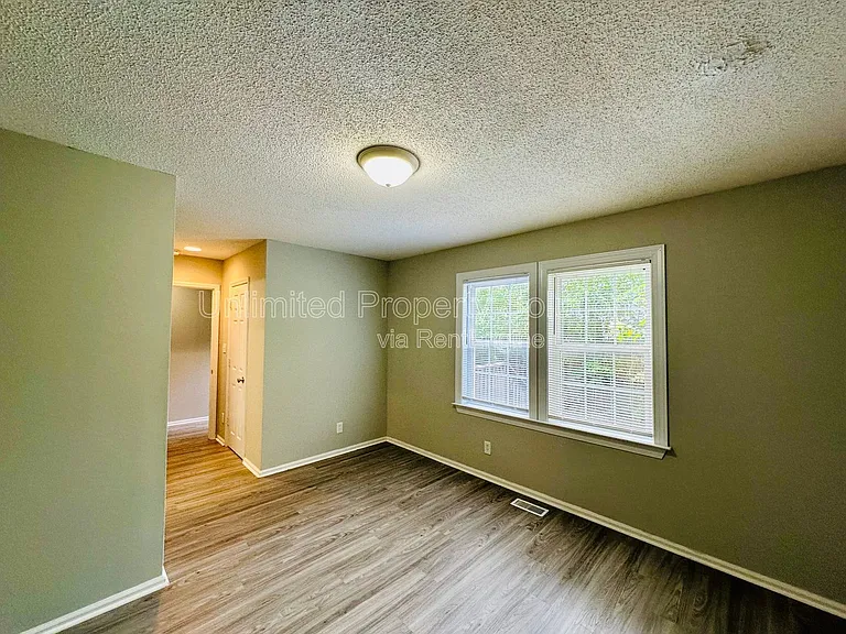 1404 Church St — Photo 8