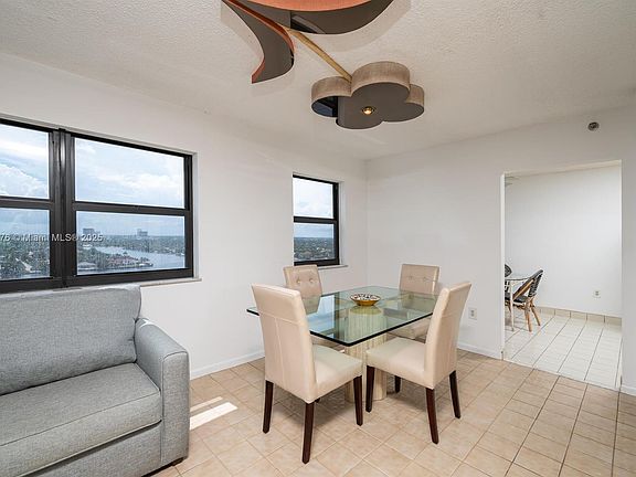 4th image of 1201 S Ocean Dr APT 1911N
