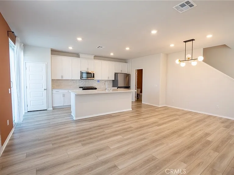 28228 Heirloom Dr — Photo 8