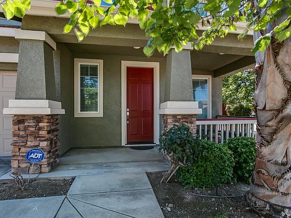 3rd image of 5404 Medallion Ct
