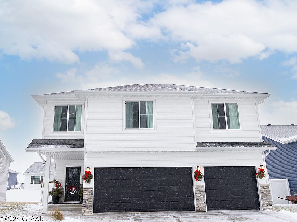 1st image of 955 Cedar Burls Dr