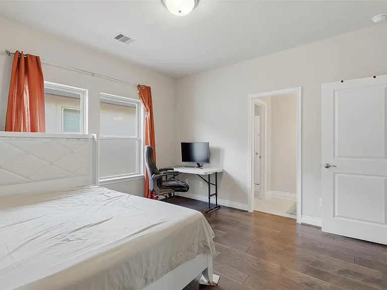 11218 Oudney Ct — Photo 39