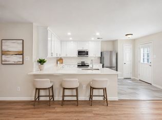 512 Darlene Trl, Euless, TX 76039