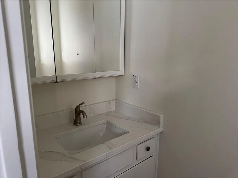 6507 Middleham Pl — Photo 9