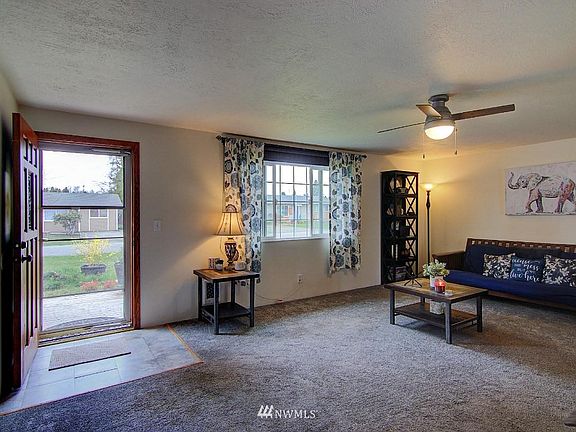 5th image of 4902 135th Pl NE