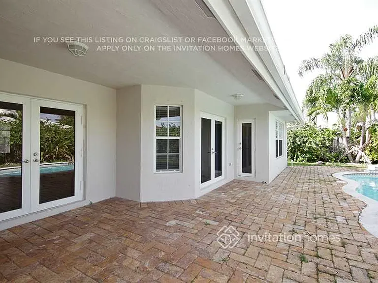 15341 SW 139th St — Photo 16