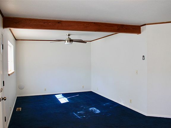 3rd image of 302 Cedar St