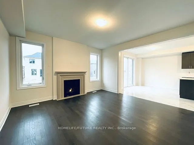 15 Wesley Brooks St — Photo 10