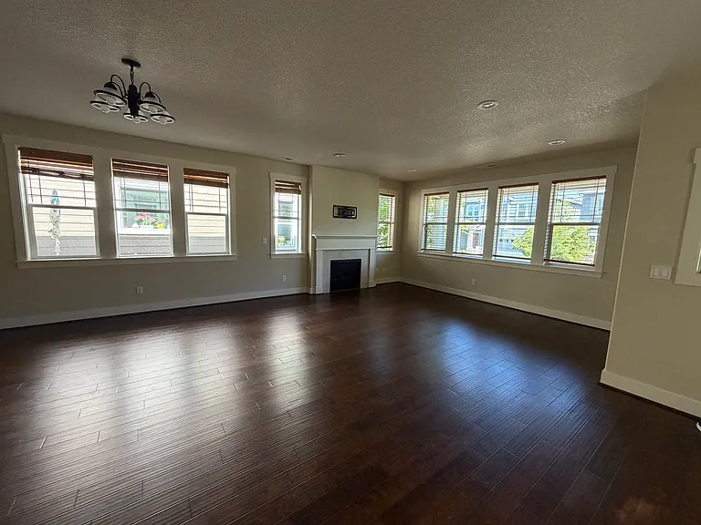 14908 NW Olive St — Photo 4