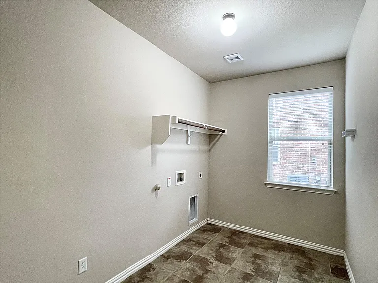 10301 Matador Dr — Photo 17