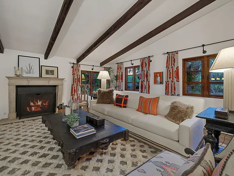 535 N Belardo Rd — Photo 8