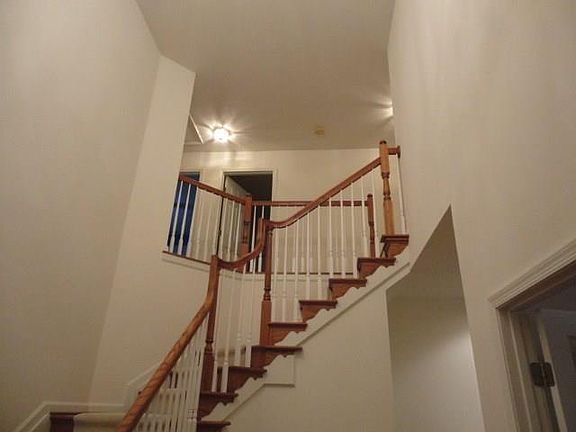 4th image of 22 Warbler Ln