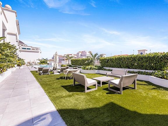 5th image of 275 Giralda Ave Unit 6F