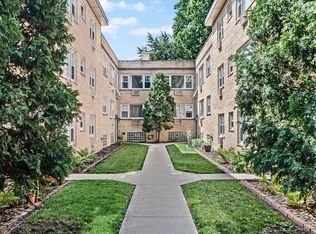 1815 W Touhy Ave APT 3, Chicago, IL 60626