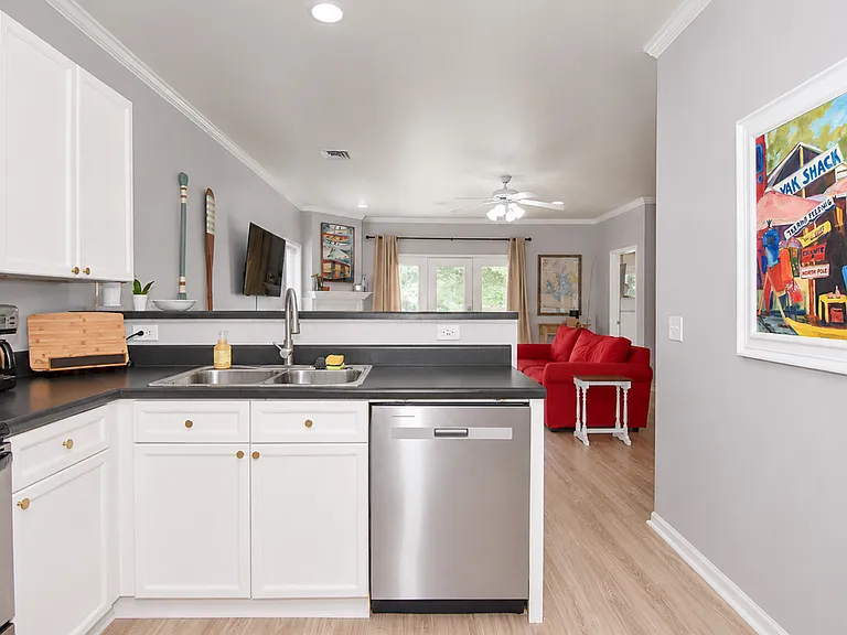 185 Sunset Point Dr #611 — Photo 12