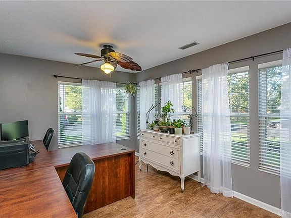 4th image of 1246 Sunset Dr