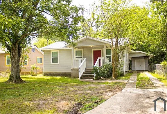 3 bed, 1044 sqft, $1,300 — Photo 2