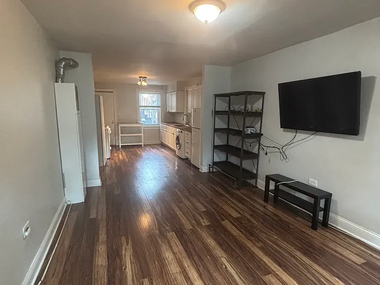 3127 N Kenmore Ave #G — Photo 11