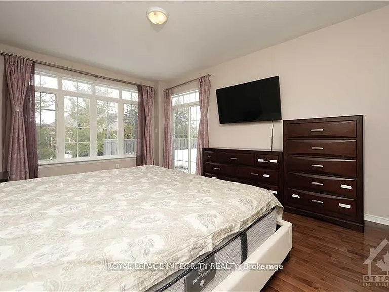 404 Kilmarnock Way — Photo 15