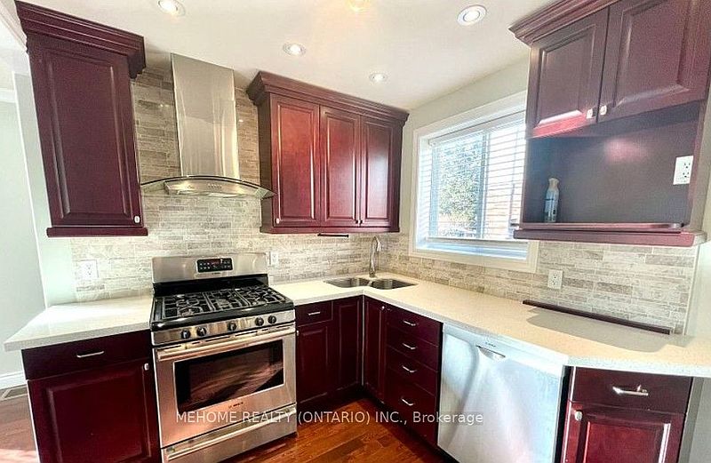 Toronto House for rent - 3 Bedrooms — photo 4