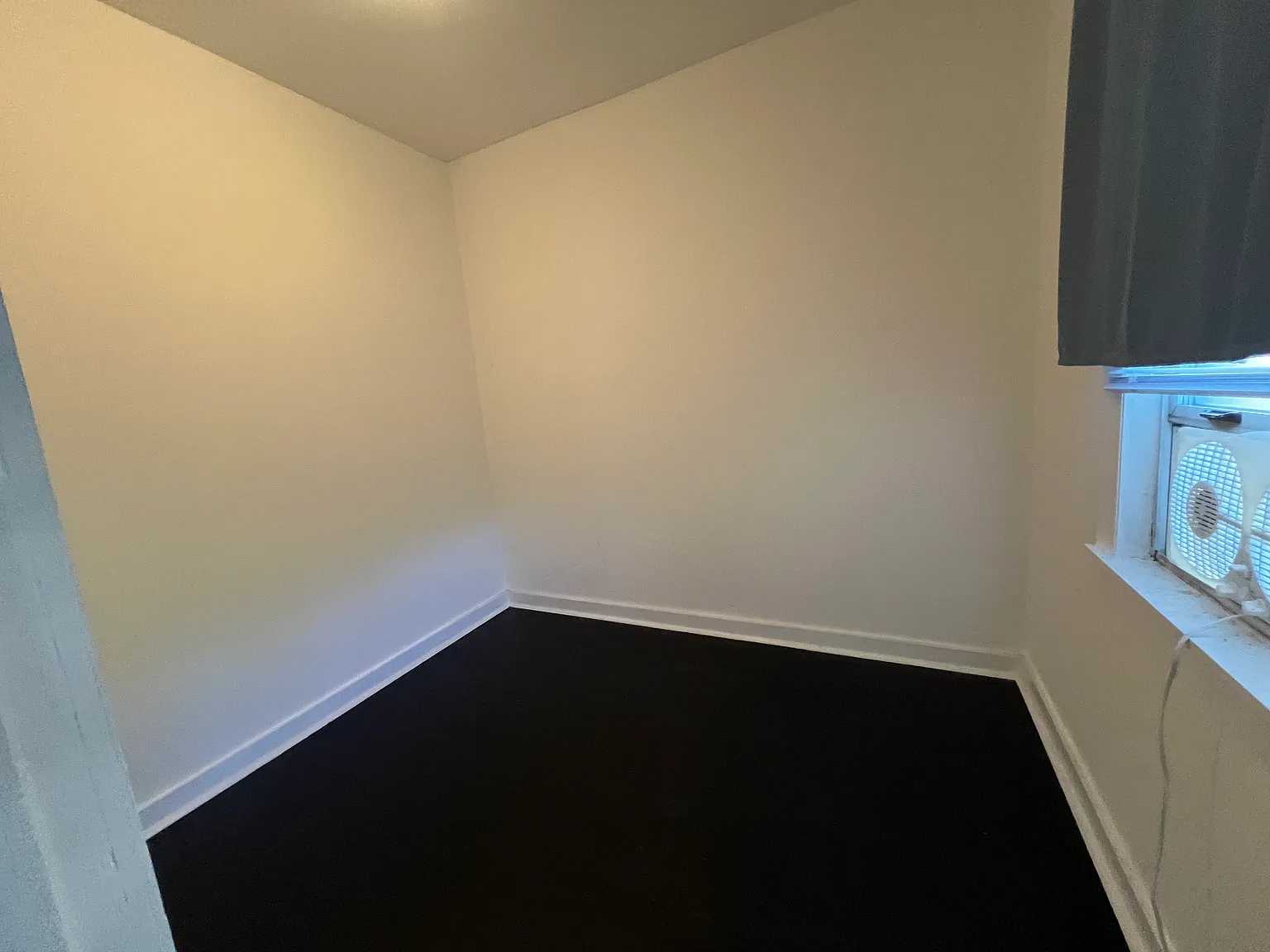 1 bed, 600 sqft, $1,300 — Photo 2