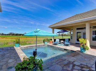 13920 Islandview Ct, Walnut Grove, CA 95690