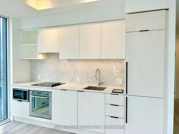 82 Dalhousie St, Toronto, ON