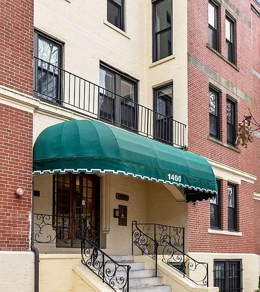 1400 Commonwealth Ave #2 — Photo 10