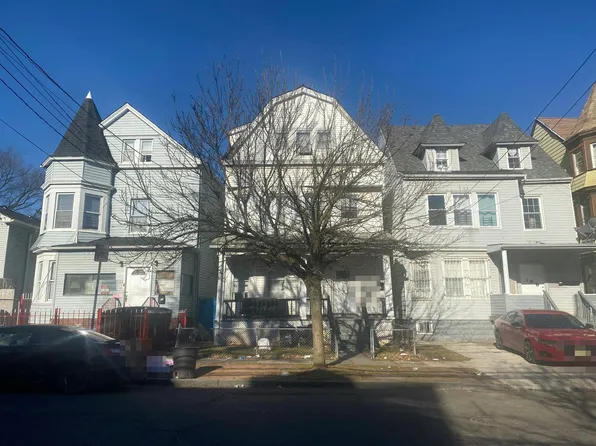 166 N 9th St, Newark, NJ 07107