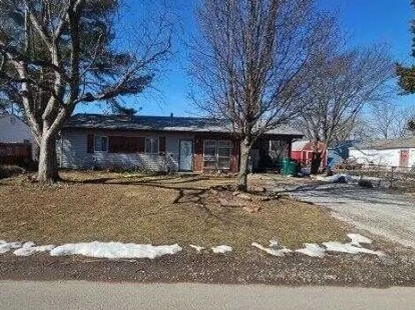 703 Saint Martin Dr, Cahokia, IL 62206