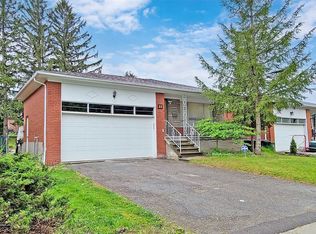 23 Chalet Rd, Toronto, ON M2J3V3