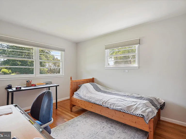 7011 Hector Rd — Photo 8