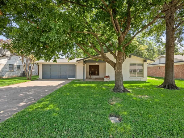 1008 Fayette Dr, Euless, TX 76039