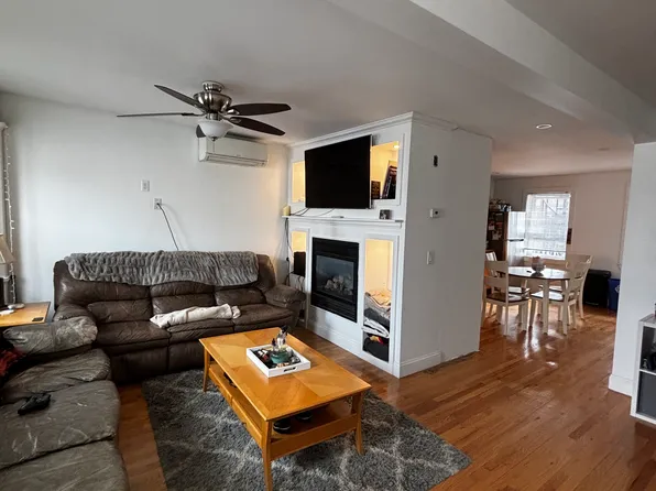 645 E 2nd St #1, Boston, MA 02127