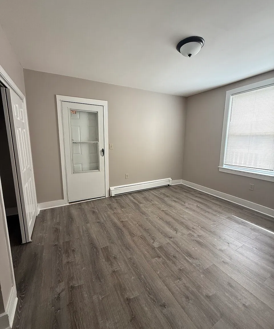 40 Winthrop St — Photo 3