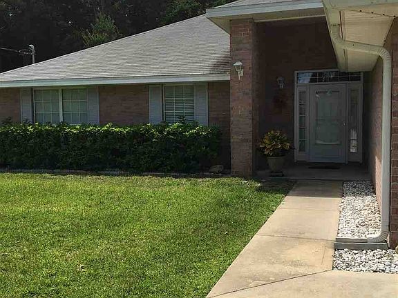 3rd image of 68 Farmsworth Dr
