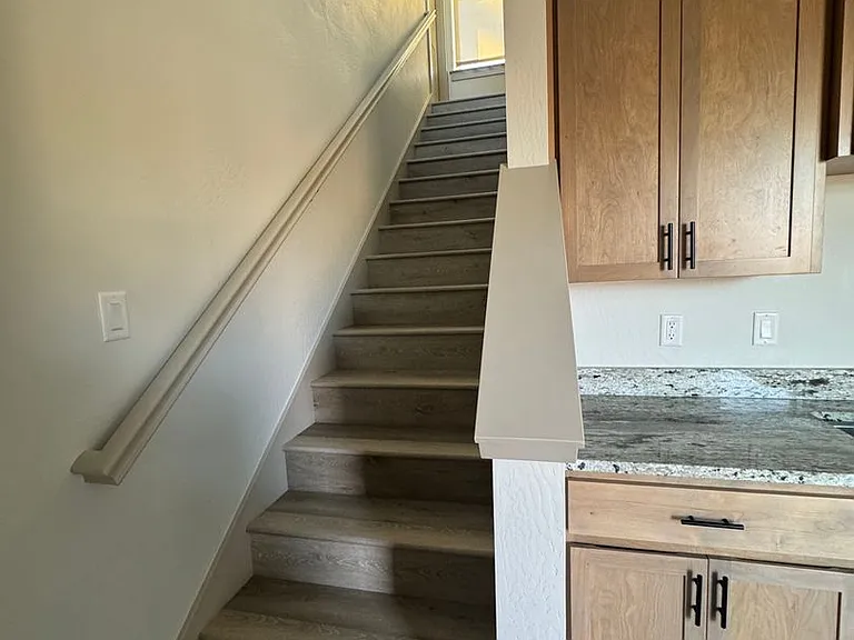 166 N Mountain Ave #A — Photo 17