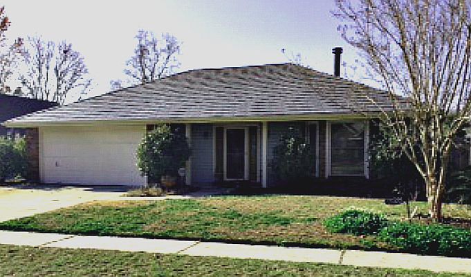 1st image of 328 N Canterbury Dr