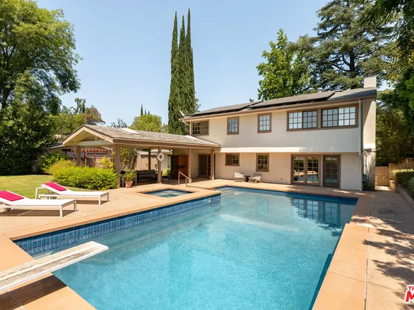 5433 Rozie Ave, Woodland Hills, CA 91367