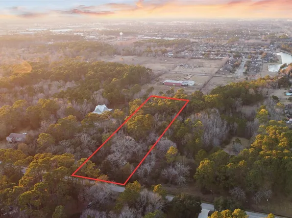 2005 Sunset Dr, Dickinson, TX 77539