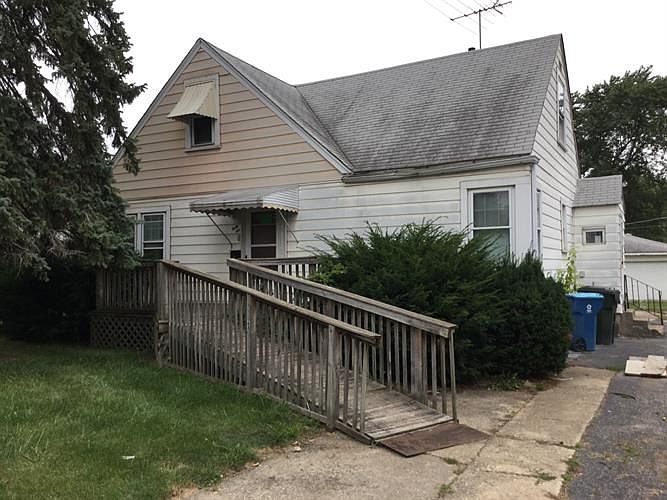 1st image of 24 E Medill Ave