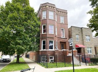 857 N Harding Ave #2, Chicago, IL 60651