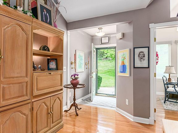 5th image of 240 Brassic Way #1