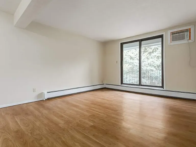 35 Wood Lily Dr — Photo 15
