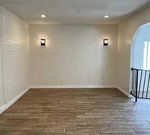 3rd image of 1451 Stillman Ave